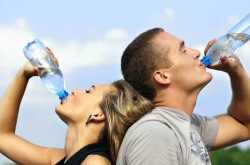 Drinking Water Improves Acne - Useful Facts and Information