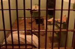 Drug Addiction goes untreated in prison