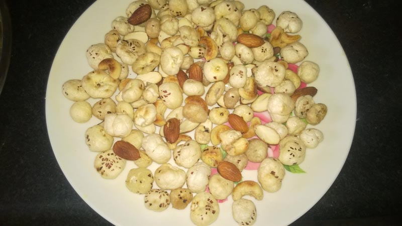 Dry Fruit Namkeen-ड्राई फ्रूट नमकीन ( व्रत की नमकीन ) - Indianfoodie