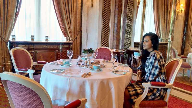 EAT YOUR WAY THROUGH LONDON!