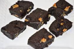 EGGLESS BROWNIE