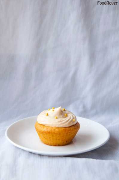 EGGLESS MANGO CUPCAKES