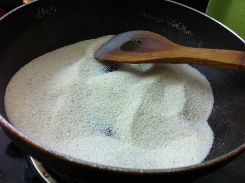 Easy Eggless Semolina Cake 