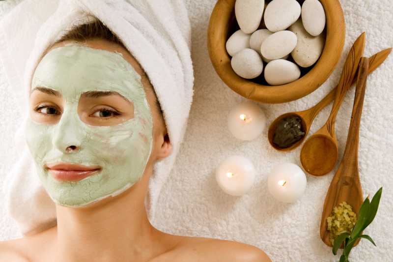 Easy Home Facial Ideas From The Kitchen - Aura Beauty Parlour