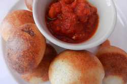 Easy, tangy tomato chutney (dip)