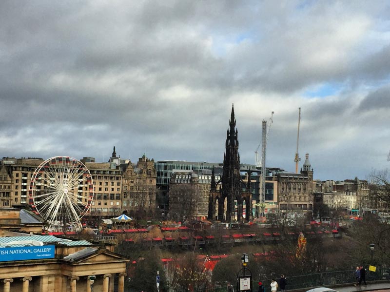 Edinburgh On Budget- Travel Guide