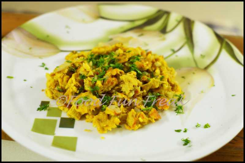 Egg Bhurji/ Indian Style Scrambled Eggs