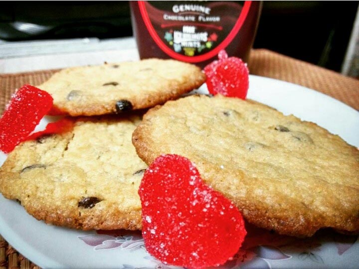 Eggless Choco-Chip Butter Cookies