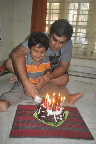 Eggless Chocolate Cake 