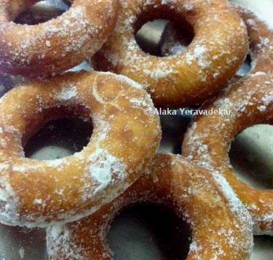 Eggless Doughnuts 