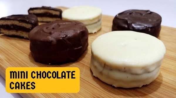 Eggless Mini Chocolate Cakes Recipe By Cooking With Smita