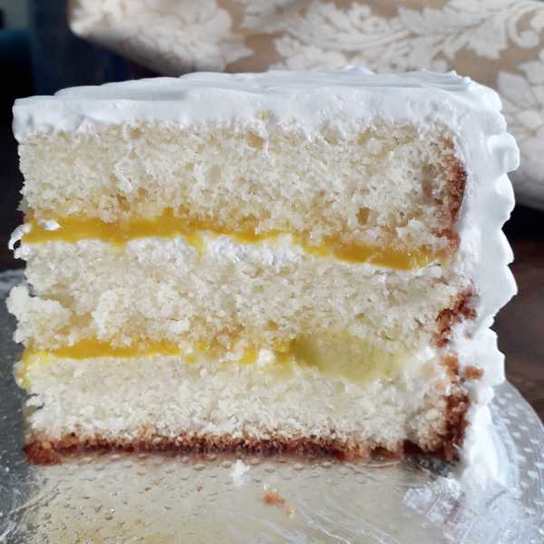 Eggless Mango And Kiwi Cream Cake - FLOURS & FROSTINGS