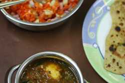 Eggs in Sweet N Spicy Tomato Gravy