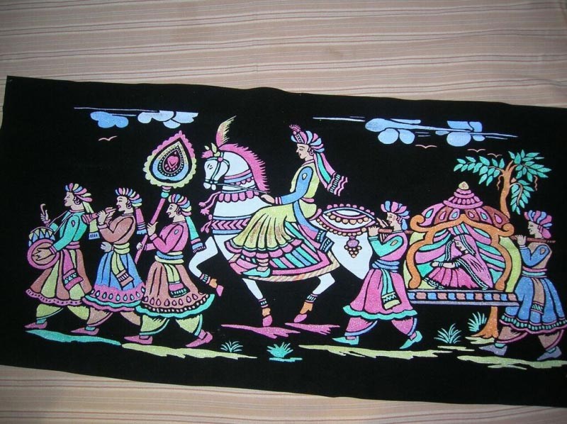 Emboss Painting Workshop : A Pleasurable Experience For Art Lovers!