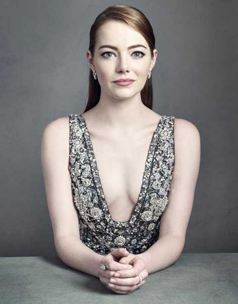 Emma Stone Cleavage