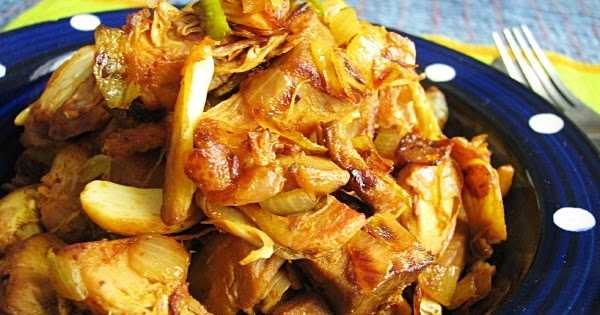 Enchor Bhaja / Stir Fried Raw Jackfruit 