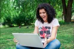 Escape your office and take your work outside: NoonWear - Financell.com