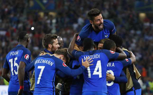 Euro Cup: Giroud And Payet Strike To Give France 2-1 Win Over Romania