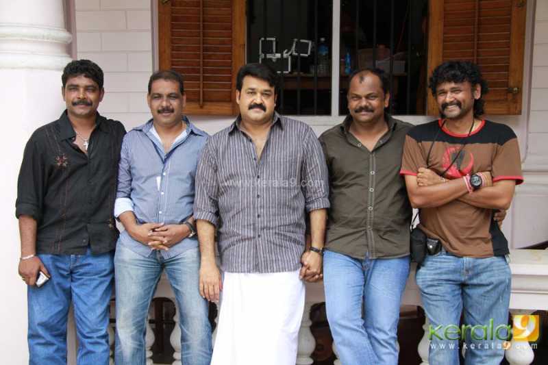 Evidum Swargam Aanu : Malayalam Movie Ividum Swargam Aanu Photos,Pics,Stills