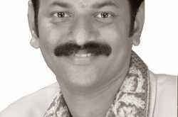 Experience the close up Magic at its best...