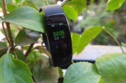 f64 smart fitness band review: good watch at ordinary price