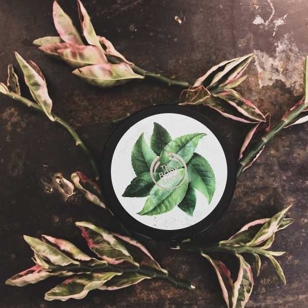 FUJI GREEN TEA REFRESHINGLY PURIFYING CLEANSING HAIR SCRUB - Classifiedbird