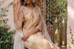 Festive Wear Kurta Sets: Celebrate in Style