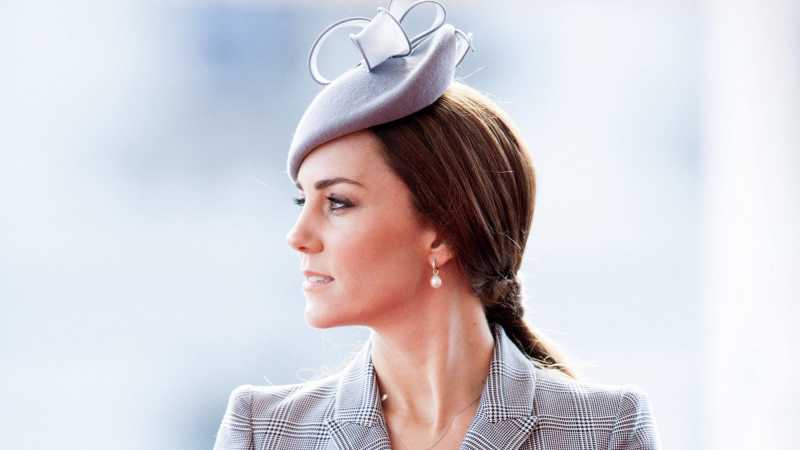 Five Types Of Jewelry For Office | Inspired By Kate Middleton