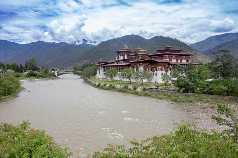 Folklores From Bhutan ~ Punakha Dzong