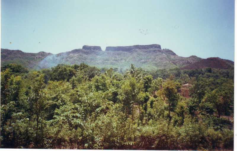 Forts Of Konkan 53 : Kille Manohargad And Manasantoshgad किल्ले मनोहरगड व मनसंतोषगड