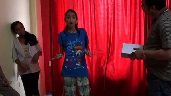 From Middle Class?  Practice This Proven "Acting Alone" Technique