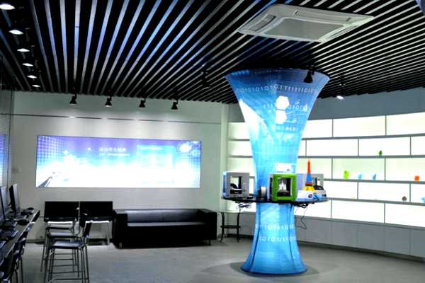 From High Tech Fair To Classrooms: What Awaits Schools In 2019