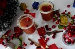 Fruity,Boozy Spiced Christmas Punch - The Food Samaritan