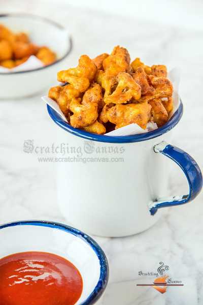 Fulkopir Pakora | Bengali Phulkopir Bora | Crispy Gobi Pakoda - Scratching Canvas