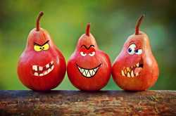 Funny Status in Hindi - All WhatsApp Status Quotes Massages in Hindi and English