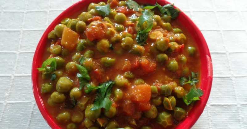 GREEN PEAS SPICY GRAVY 