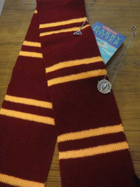 GRYFFINDOR HOUSE SCARF PATTERN
