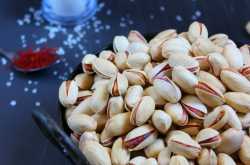 Gheza-e-shiriin: Saffron Flavored Pistachios Aka Zaffrani Pista