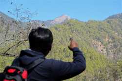 Go Hiking-Thakoor Top @indiaHikes > Photography Williamsburg, VA