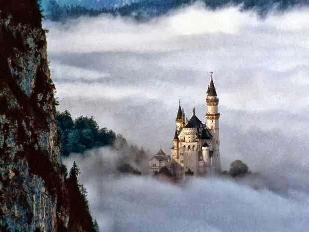 Gorgeous New Swanstone Castle(Neuschwanstein Castle) Province, Germany 