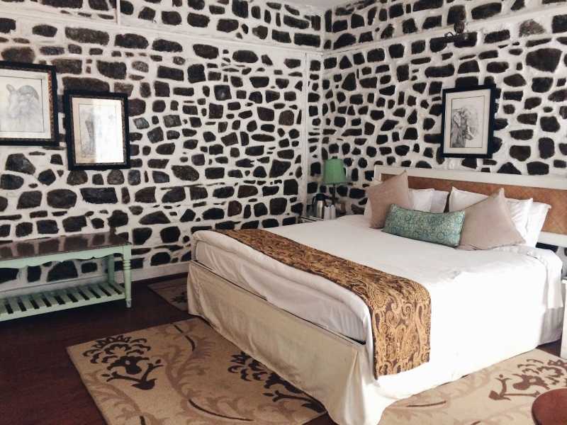 Gorgeous Lakeside Bungalows In Naukuchiatal