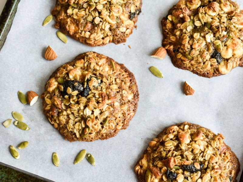 Granola Cookies | Crunchy Chewy Oatmeal Cookies - The India Edition