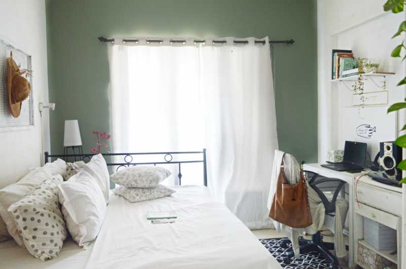 Grey Bedroom Idea And How To Make Small Space Look Large