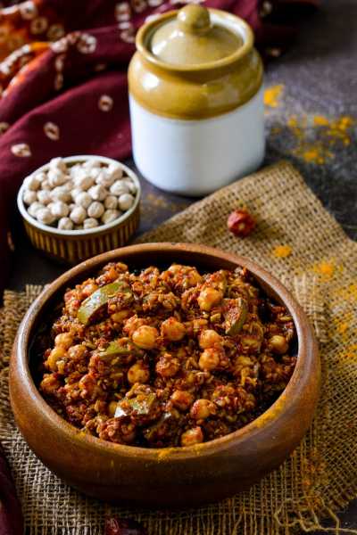 Gujarati Chana Methi Keri Pickle » Maayeka