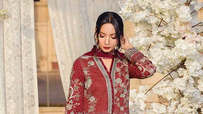 Gulaal Lawn Vol-2 2019 - Pakistani Lawn Dresses 2019