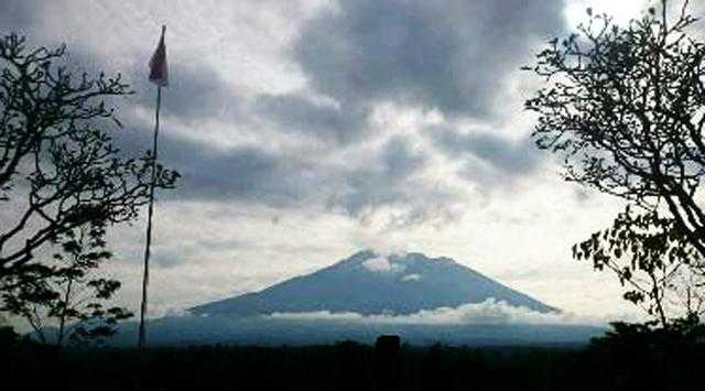Gunung Agung Erupsi, The Bali Flight Line Is Not Bothered