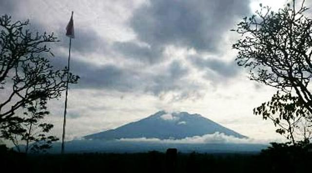 Gunung Agung Today: Gunung Agung Erupsi, Ngurah Rai Airport Operation Still Operates As Usual