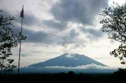 Gunung Agung Today: Gunung Agung Erupsi, Ngurah Rai Airport Operation Still Operates As Usual