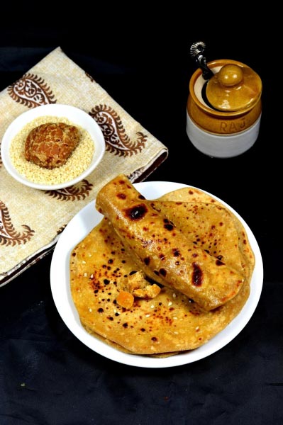 Gur Aur Til Ka Paratha| Sweet Indian Flatbread Recipe | Simply Tadka