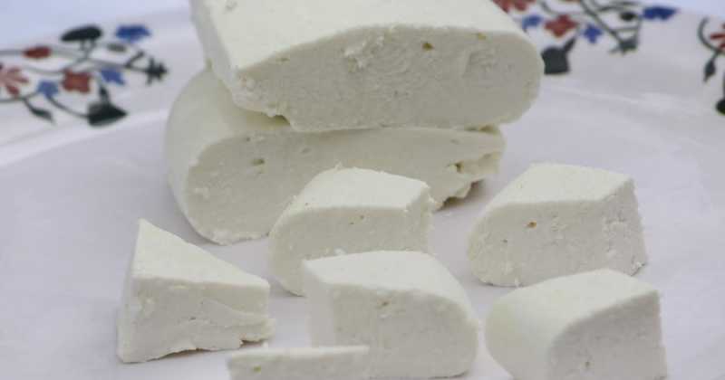 HOMEMADE PANEER / SUPER SOFT FRESH PANEER 